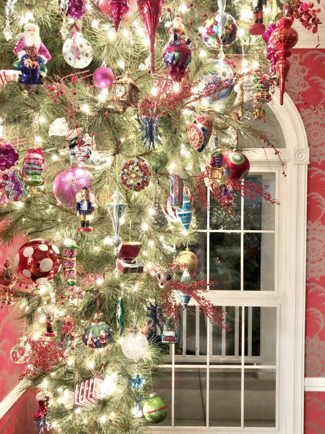 Upside-Down-Christmas-Tree-Sonata-Home-Design